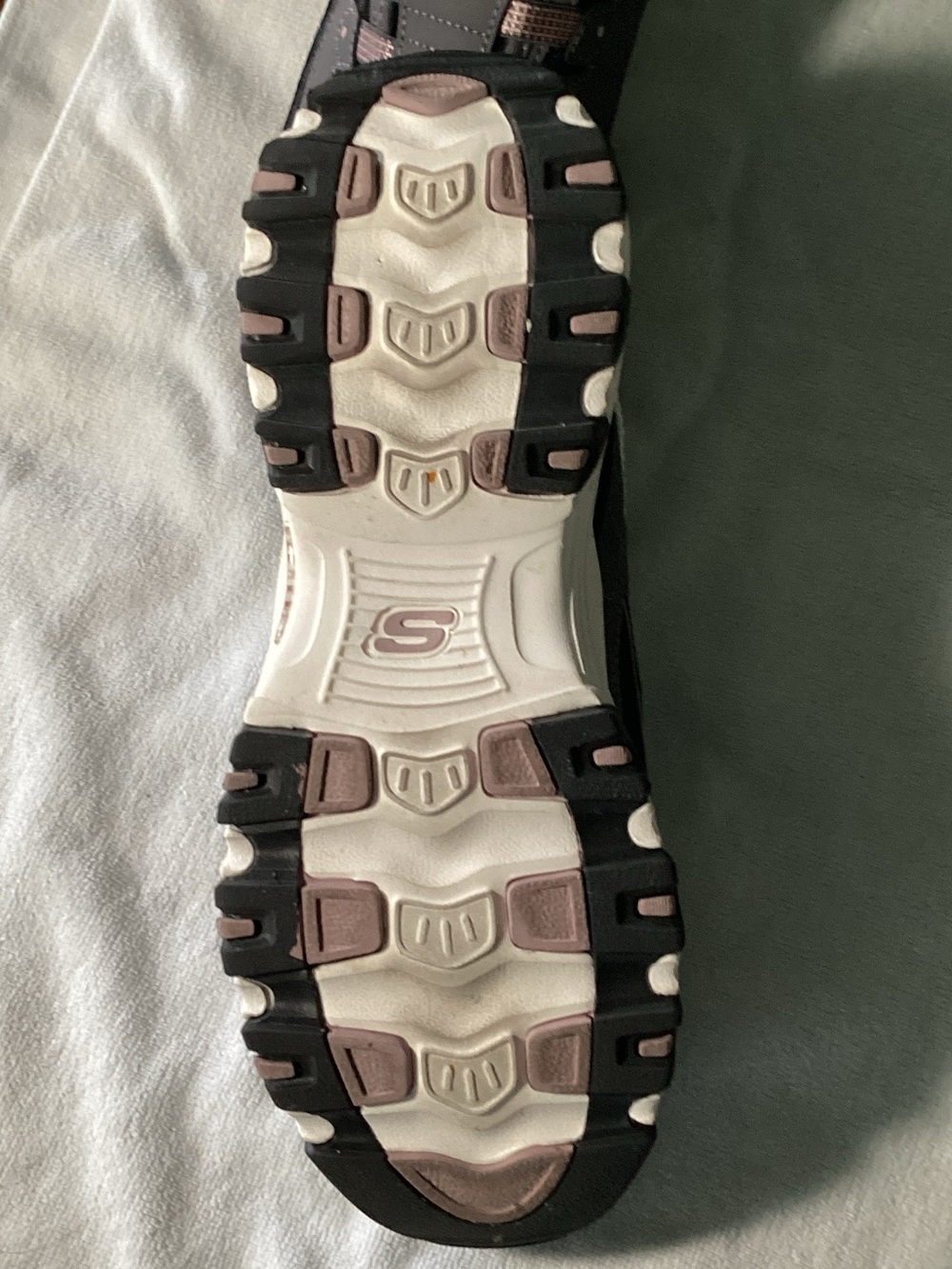 Skechers D'Lites Women's Gray and Pink Slip-On Memory Foam Sneakers - Picture 6 of 11